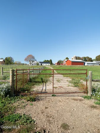 $2,585,000 | 282 Ridge Road, Stuyvesant, NY 12156