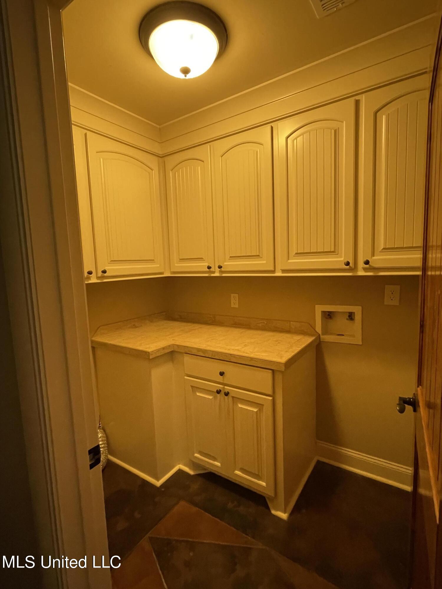 143 Huntington View Brandon, MS 39047 - Photo 24 of 56 fKitchen9