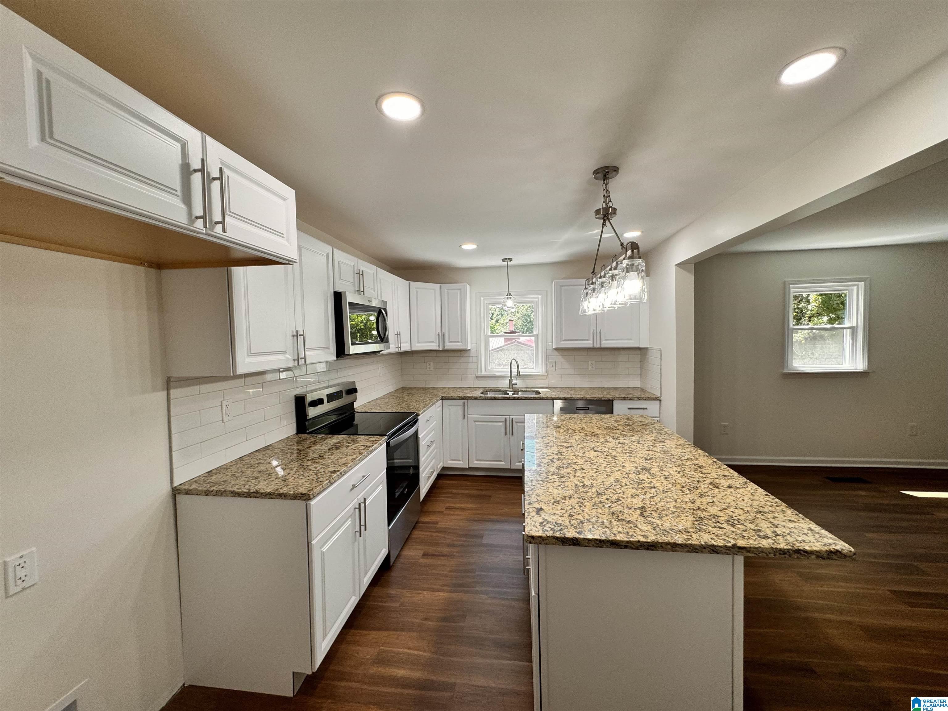 718 Lucas Street Morris, AL 35116 - Photo 5 of 9
