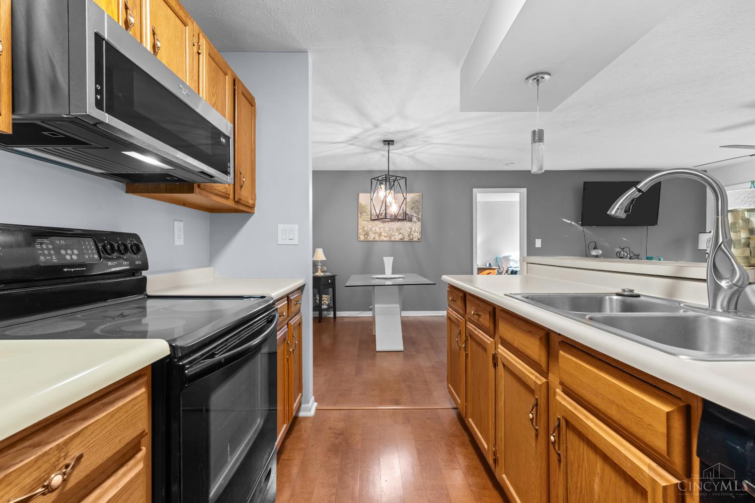 989 Cedar Ridge Drive, Unit 2 Cincinnati, OH 45245 - Photo 17 of 37 Gallery Image 17