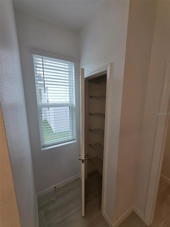 6008 Vision Road St. Cloud, FL 34771 - Photo 24 of 33 a room that has a window in it