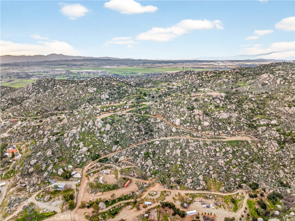 31300 Ruth Lane Homeland, CA 92548 - Photo 6 of 71 Lots of open space.