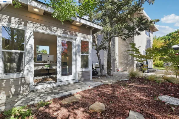 $1,250,000 | 300 Lodgepole Court, Martinez, CA 94553