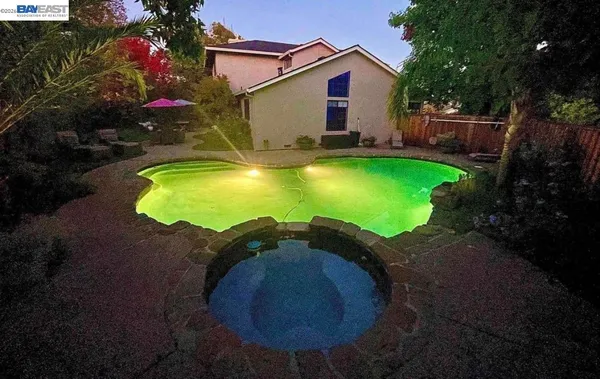 $1,250,000 | 300 Lodgepole Court, Martinez, CA 94553