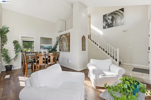 $1,250,000 | 300 Lodgepole Court, Martinez, CA 94553