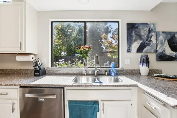 $1,250,000 | 300 Lodgepole Court, Martinez, CA 94553