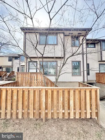 $3,400 | 1685 Westwind Way, Unit 181, McLean, VA 22102