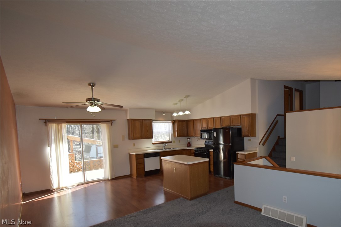 6433 Ridgeview Boulevard North Ridgeville, OH 44039 - Photo 11 of 35