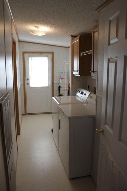 65 Highfield Road Rocky Mount, VA 24151 - Photo 13 of 37 Laundry(pic1)