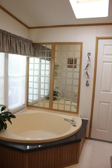 65 Highfield Road Rocky Mount, VA 24151 - Photo 20 of 37 Master Bath