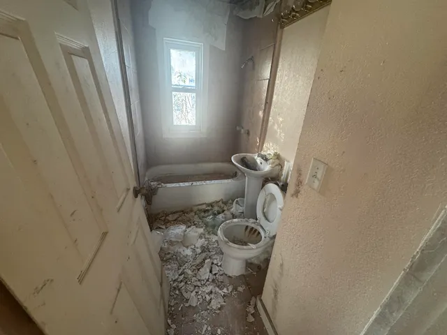 $59,900 | 2415 Prospect Street, Racine, WI 53404