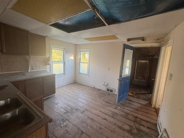 $59,900 | 2415 Prospect Street, Racine, WI 53404