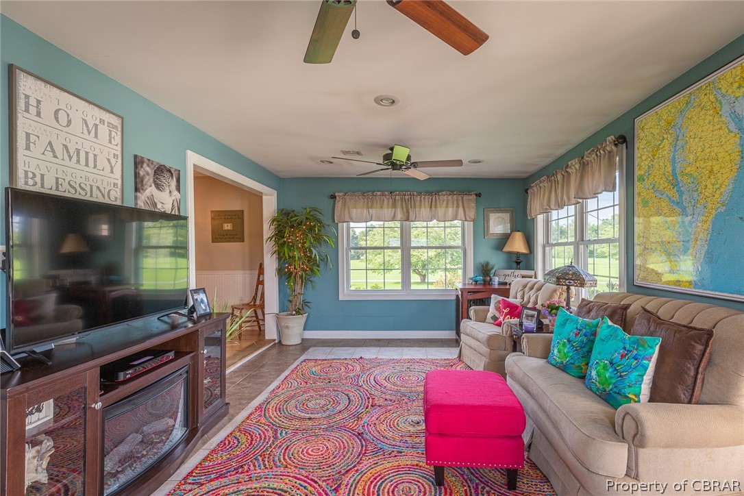 3861 Irvington Road Irvington, VA 22480 - Photo 18 of 30 Media/sitting room.