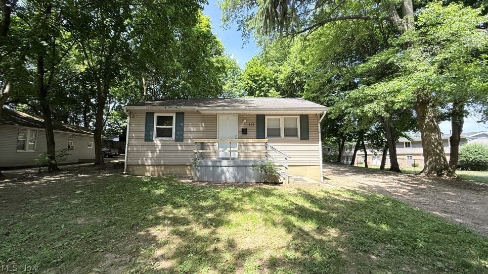 888 Garfield Street Akron, OH 44310 - Photo 2 of 19