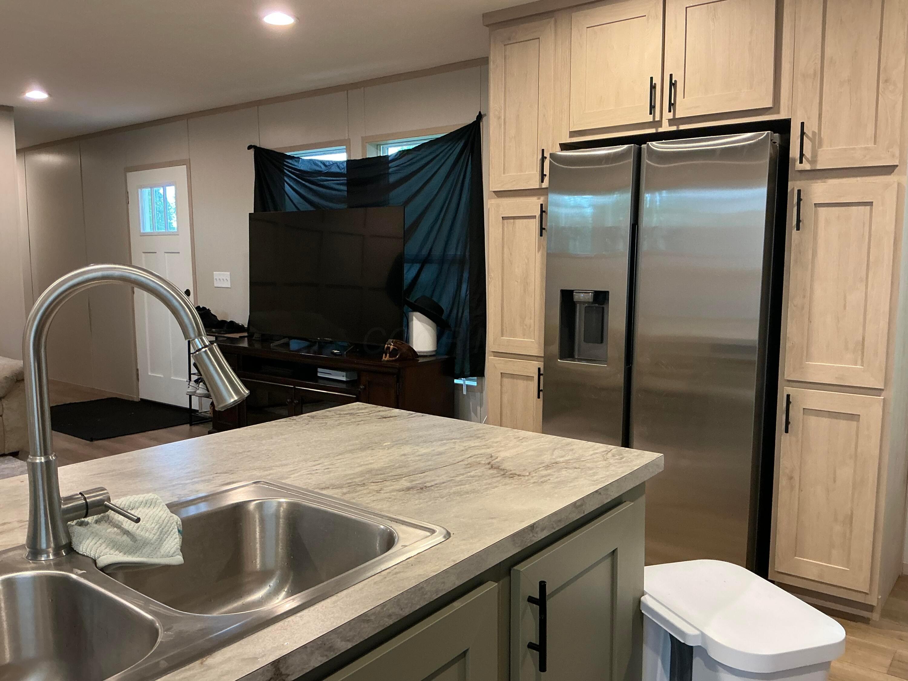 8565 Smith-Calhoun Road, Unit 84 Plain City, OH 43064 - Photo 7 of 17 IMG_1666