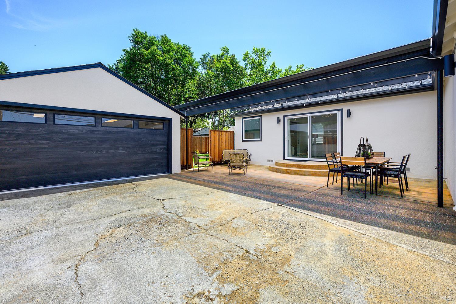 2152 Montecito Avenue Santa Rosa, CA 95404 - Photo 33 of 47