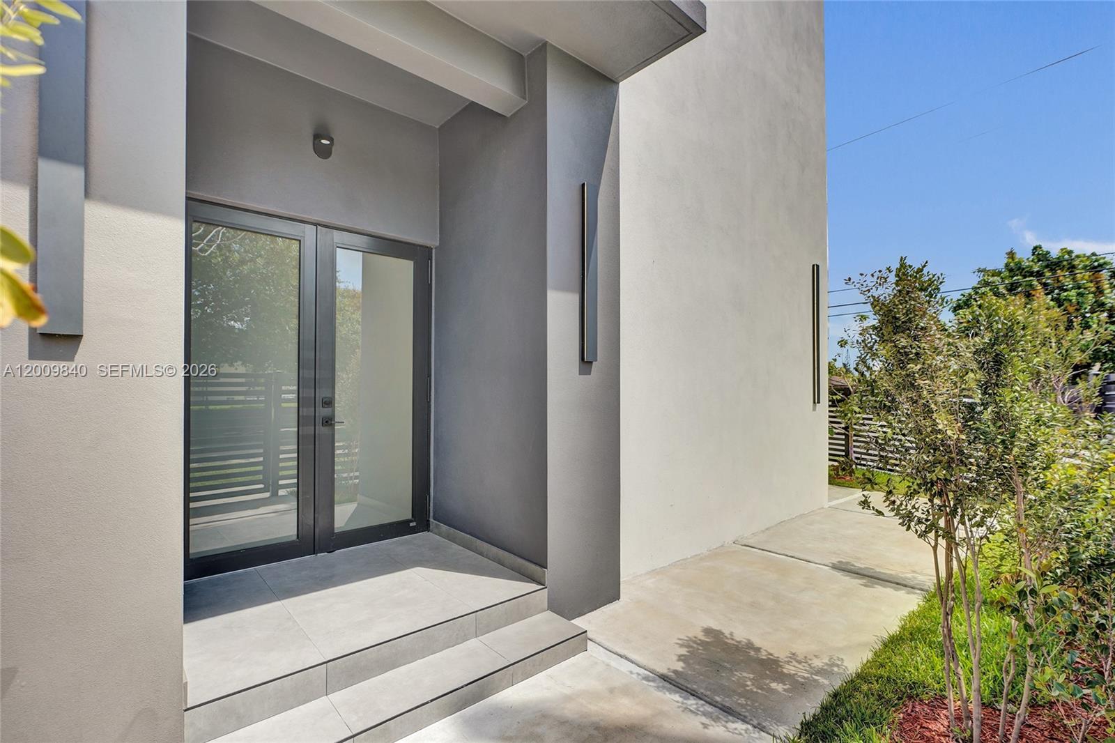 2411 Southwest 16th Terrace, Unit A Miami, FL 33145 - Photo 3 of 29
