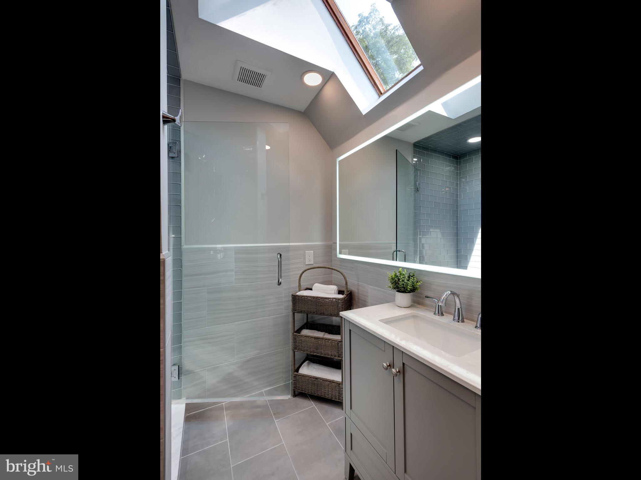 673 Thomas Jefferson Road Wayne, PA 19087 - Photo 40 of 64