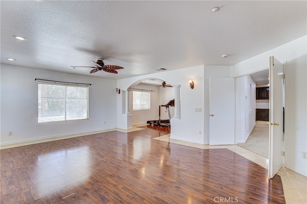8034 Palm View Lane Riverside, CA 92508 - Photo 16 of 37 Master bedroom