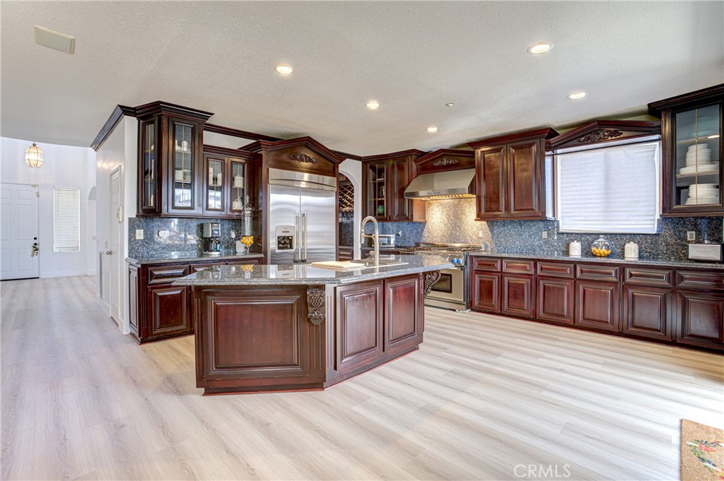 8034 Palm View Lane Riverside, CA 92508 - Photo 2 of 37