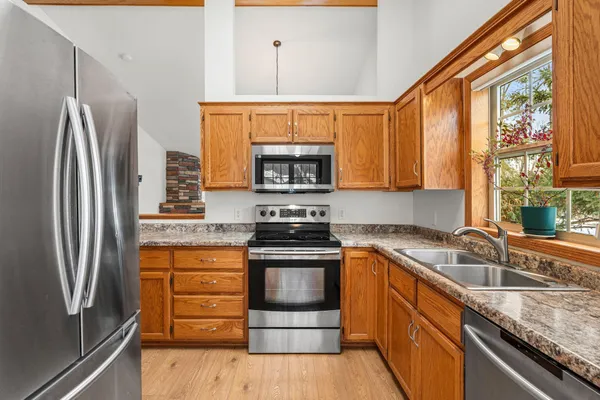 $380,000 | 27765 Woodland Drive, Chisago City, MN 55013