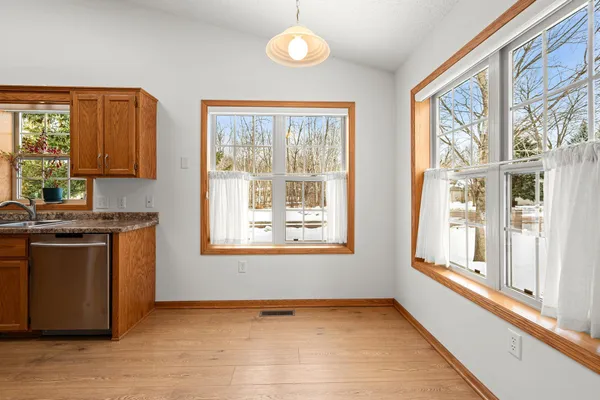 $380,000 | 27765 Woodland Drive, Chisago City, MN 55013