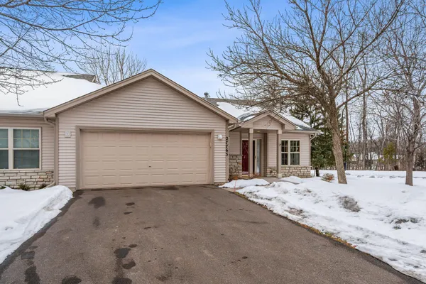 $380,000 | 27765 Woodland Drive, Chisago City, MN 55013