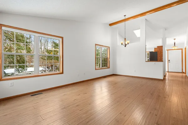 $380,000 | 27765 Woodland Drive, Chisago City, MN 55013