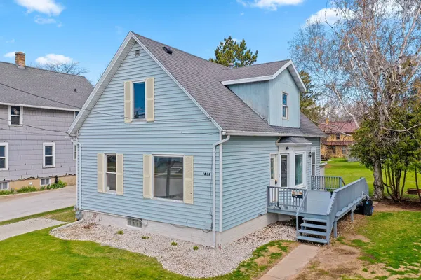 $170,000 | 1808 27th Street, Two Rivers, WI 54241