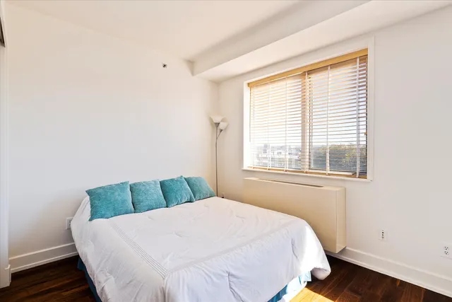 $675,000 | 100 Maspeth Avenue, Unit 6L | East Williamsburg