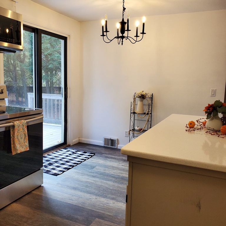 111 Rhinebeck Avenue Springfield, MA 01129 - Photo 6 of 22 Gallery Image 6
