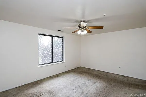 $385,000 | 603 Blue Ridge Drive, Medford, NY 11763