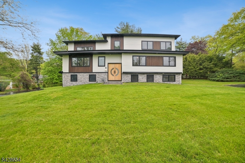 148 Great Hills Road Short Hills, NJ 07078 - Photo 2 of 48