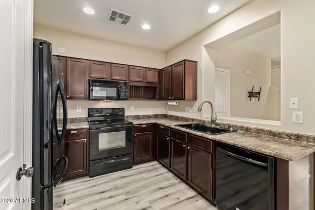 $420,000 | 3885 East Santa Fe Lane, Gilbert, AZ 85297