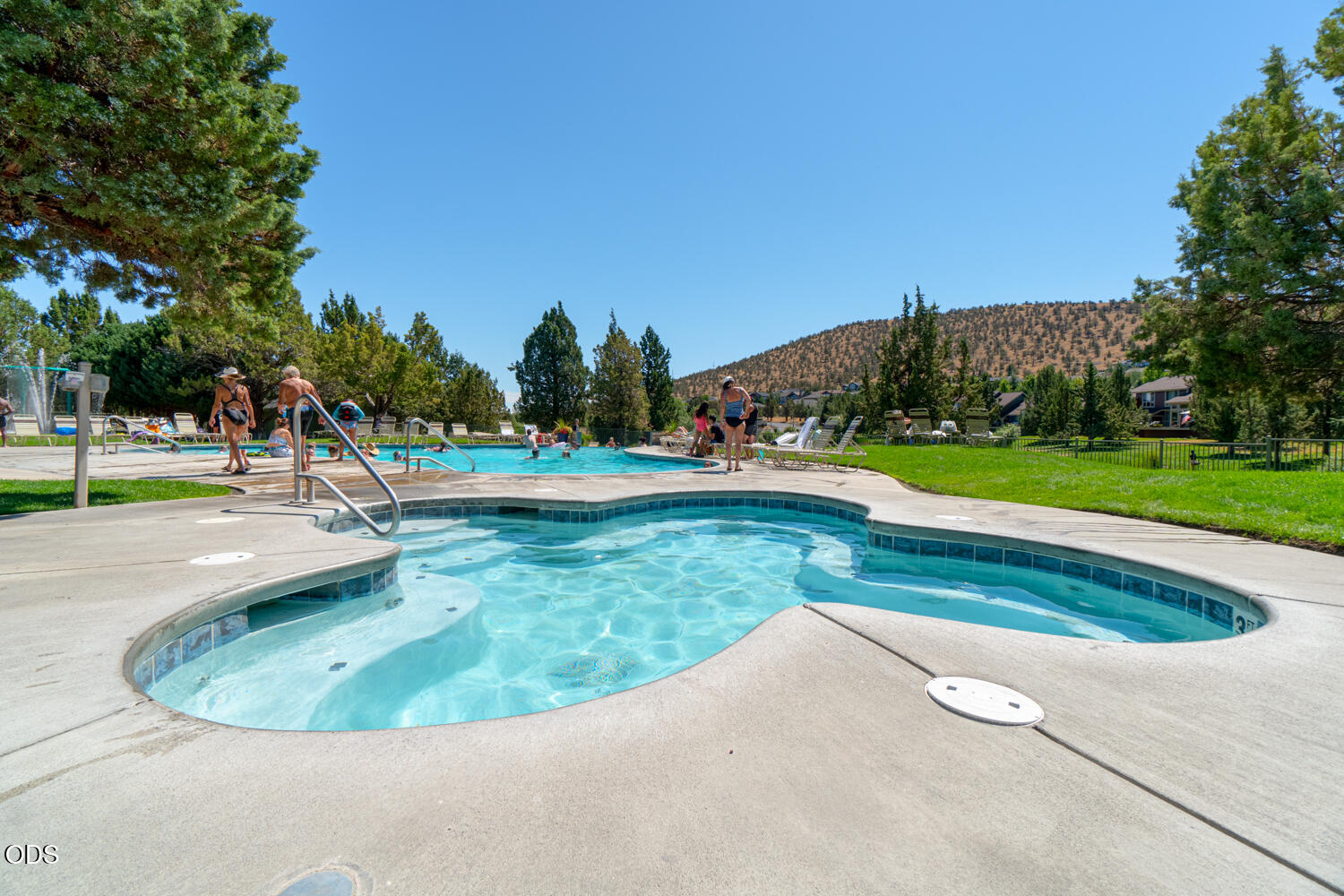 360 Vista Rim Drive Redmond, OR 97756 - Photo 126 of 147