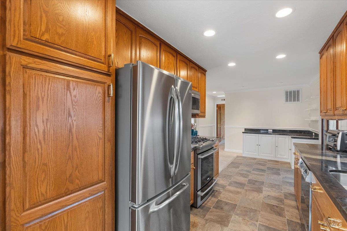 300 Stony Point Road, Unit 105 Petaluma, CA 94952 - Photo 22 of 43 Gallery Image 22