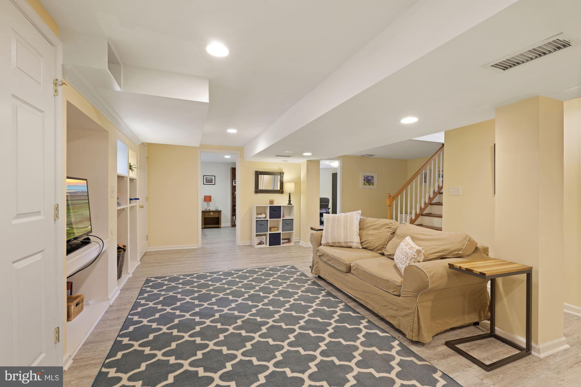 10503 Insley Street Silver Spring, MD 20902 - Photo 42 of 58 Gallery Image 42