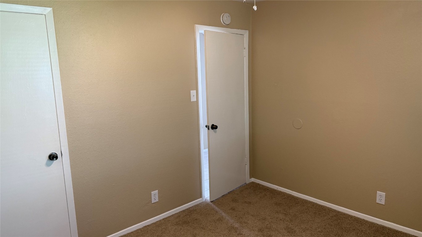 10400 Burmaster Lane, Unit A Austin, TX 78750 - Photo 11 of 20 a view of small space