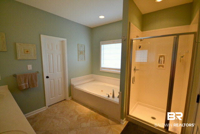 1640 Augusta Drive West Mobile, AL 36695 - Photo 12 of 25 Master bath has separate shower, whirlpool tub, double sinks, separate water closet and a large walk in closet.