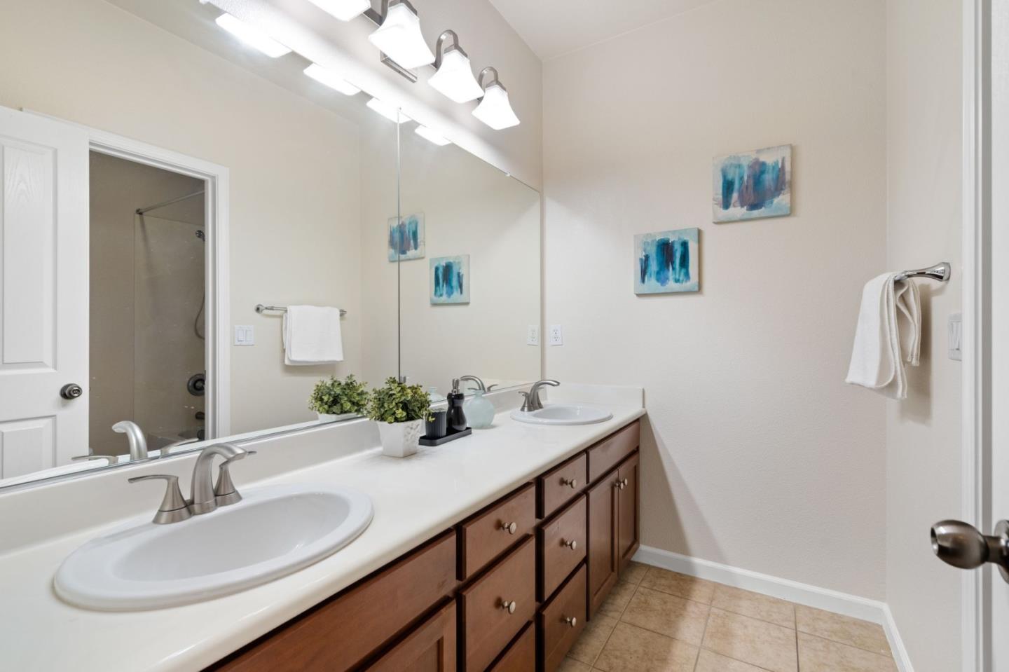 5300 Fioli Loop San Ramon, CA 94582 - Photo 29 of 44 Gallery Image 29