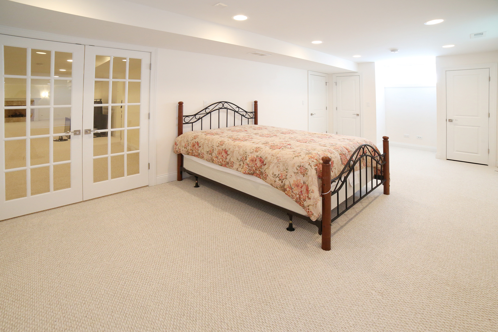 389 South Quentin Road Palatine, IL 60067 - Photo 34 of 42