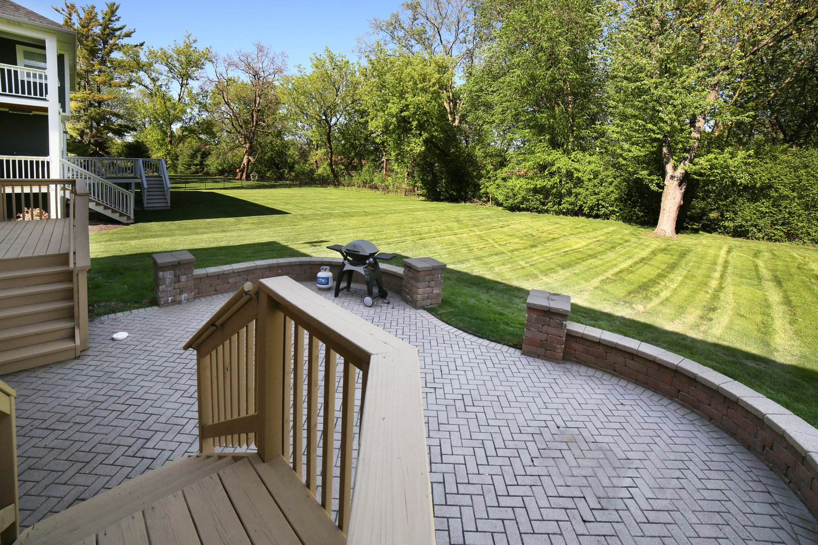 389 South Quentin Road Palatine, IL 60067 - Photo 38 of 42
