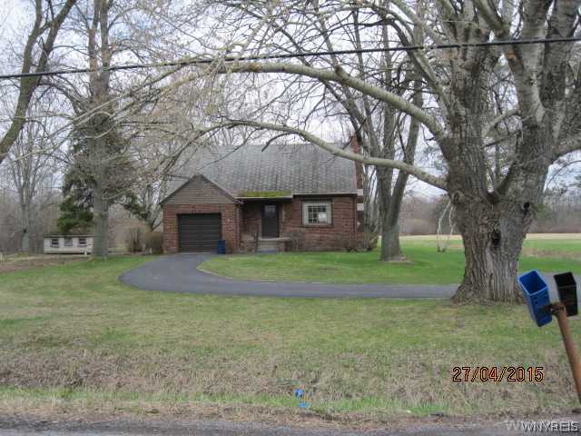 8555 Goodrich Road Clarence, NY 14032 - Photo 1 of 1 Exterior Front
