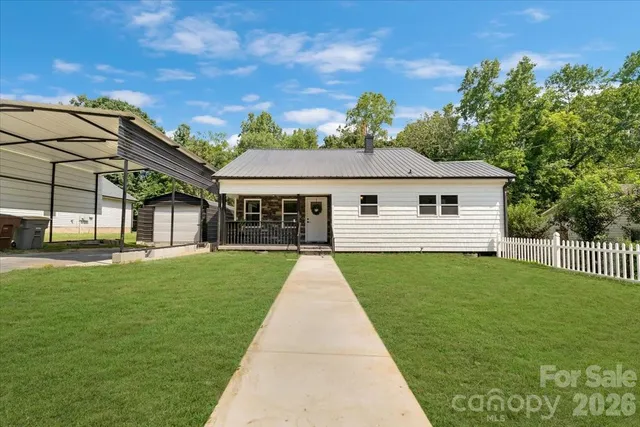 $274,900 | 2105 Woodlawn Street, Kannapolis, NC 28083