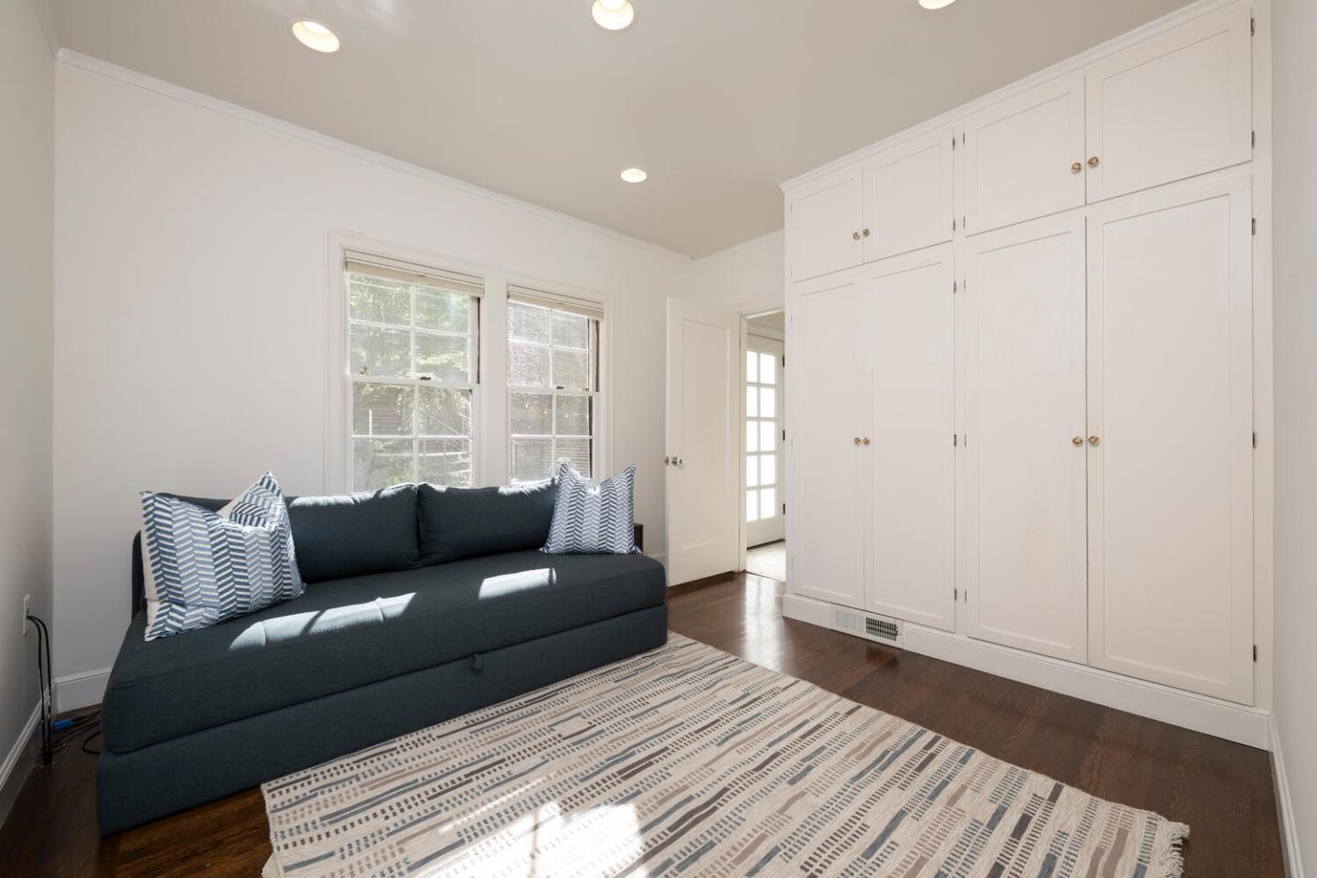 973 Baileyana Road Hillsborough, CA 94010 - Photo 23 of 47