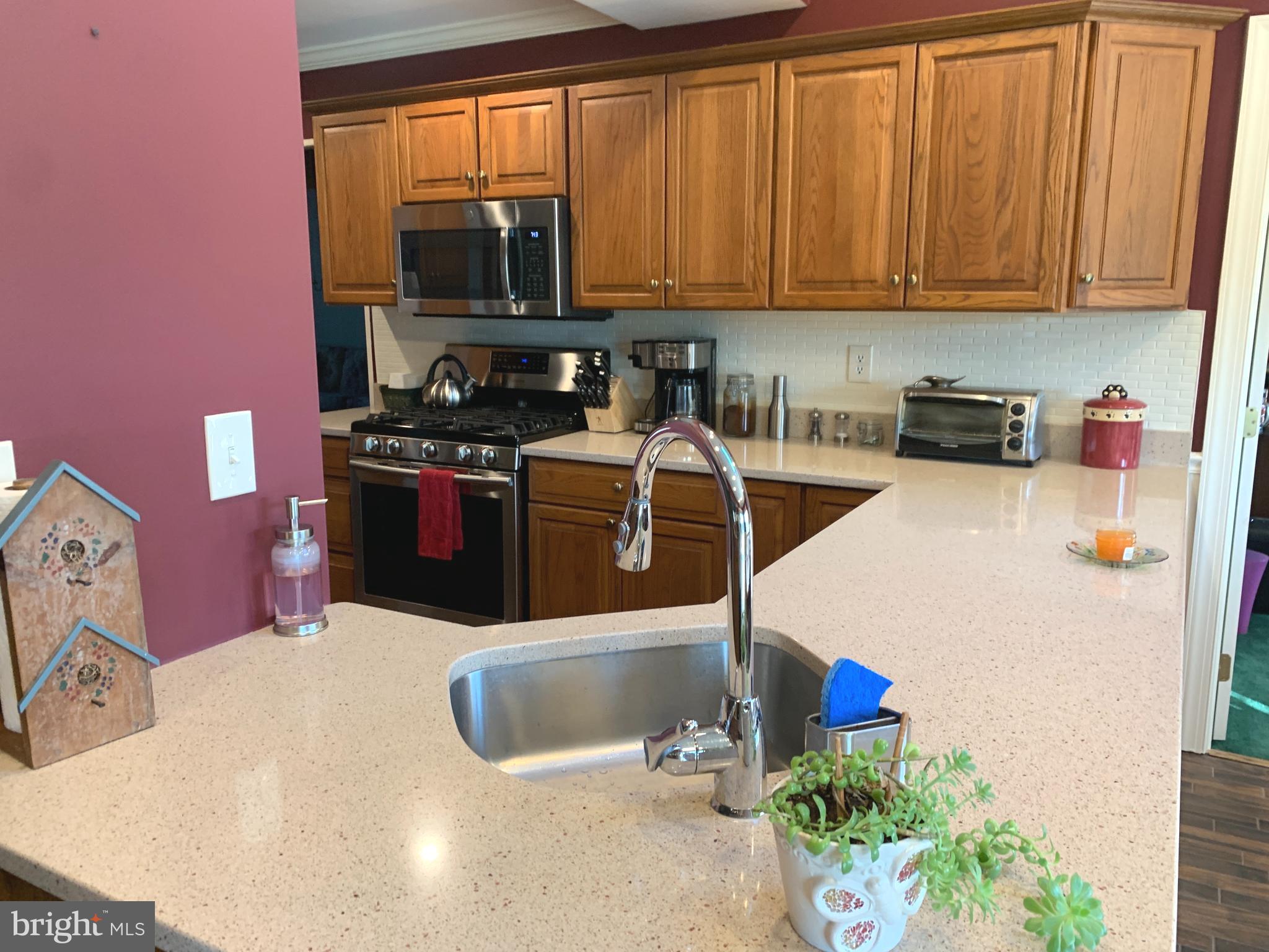 12 Paddock Circle Horsham, PA 19044 - Photo 15 of 40 Kitchen