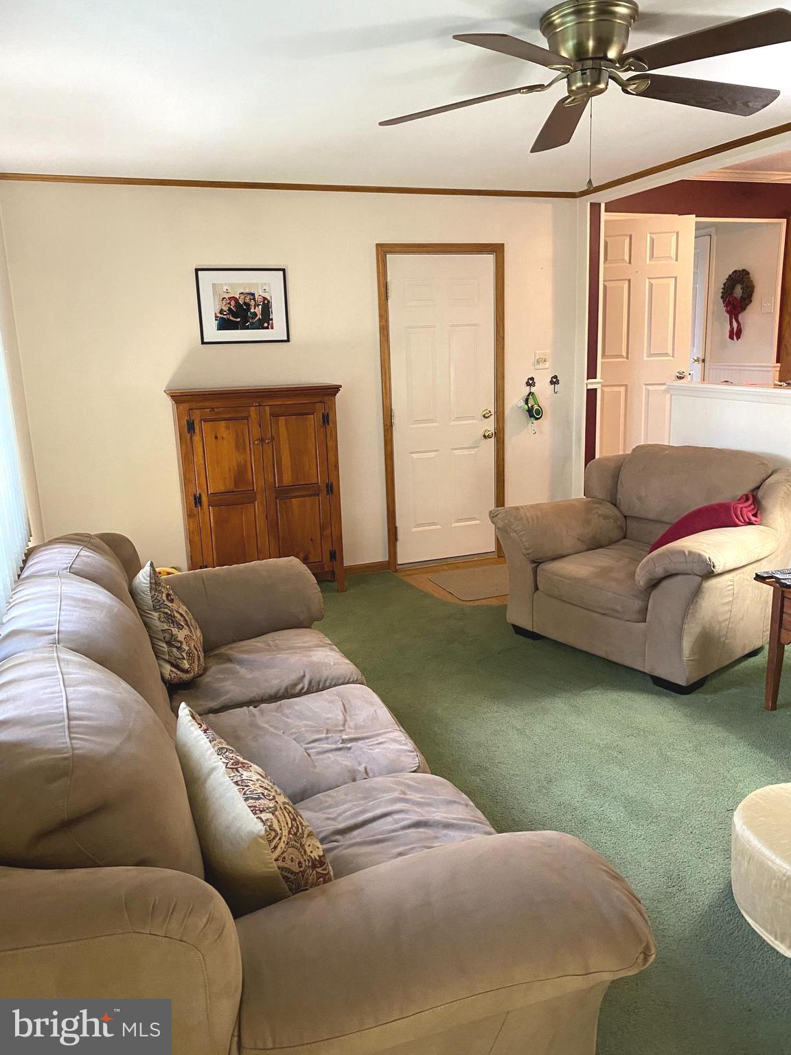 12 Paddock Circle Horsham, PA 19044 - Photo 23 of 40 Family Room