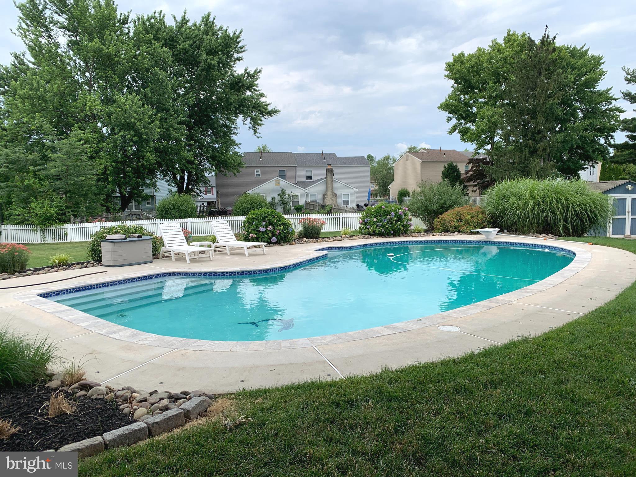 12 Paddock Circle Horsham, PA 19044 - Photo 5 of 40 Pool