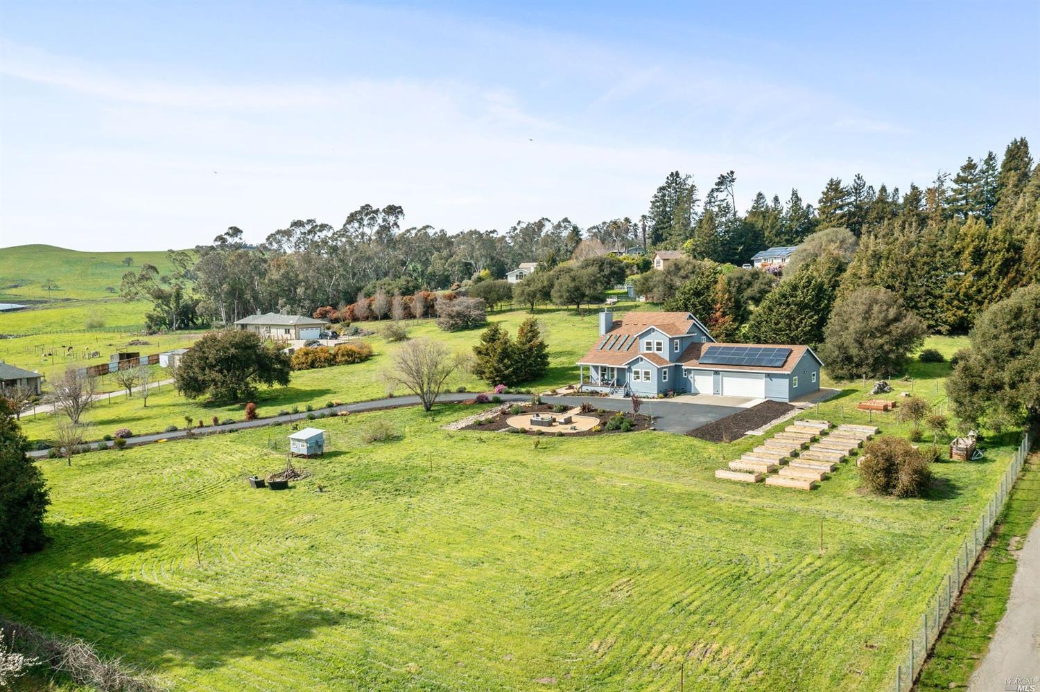 342 Corte Allegra, Petaluma, CA 94952 Compass