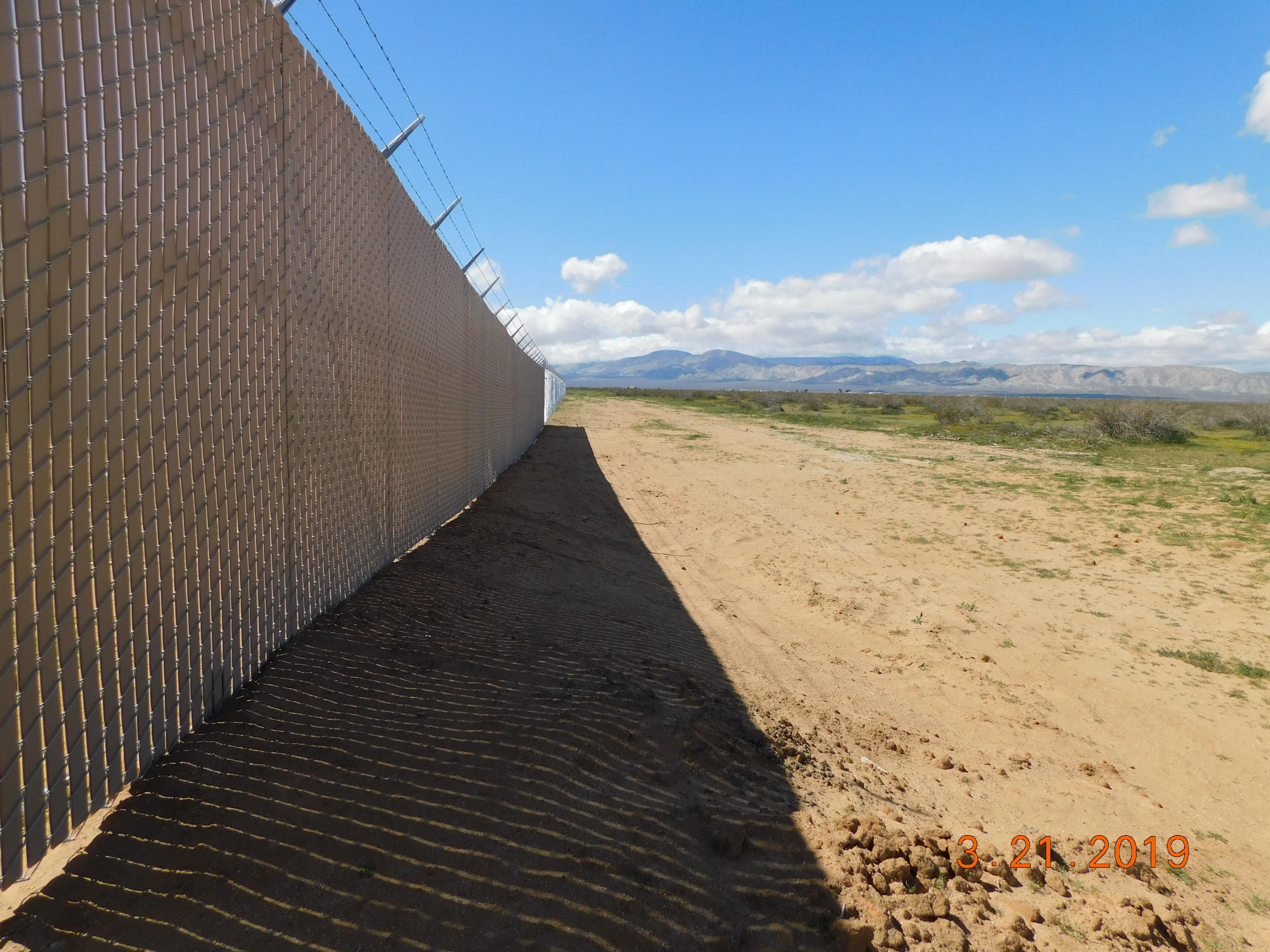 Neuralia Road California City, CA 93505 - Photo 5 of 10 a view of ocean from a balcony